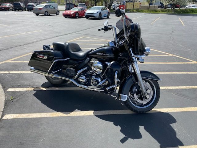 2015 Harley Davidson FLHTK Electra Glide