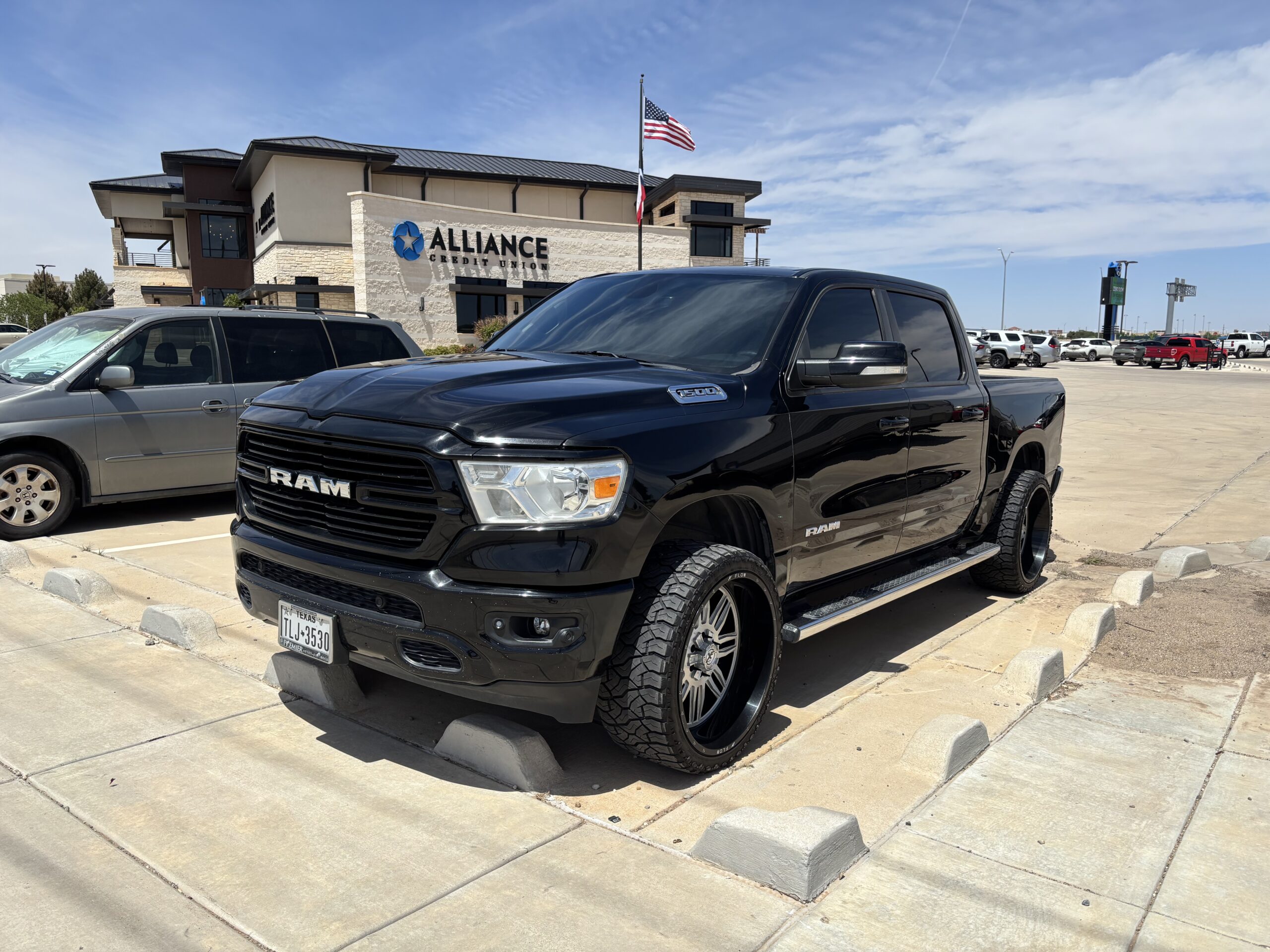 2020 RAM 1500 BIGHORN