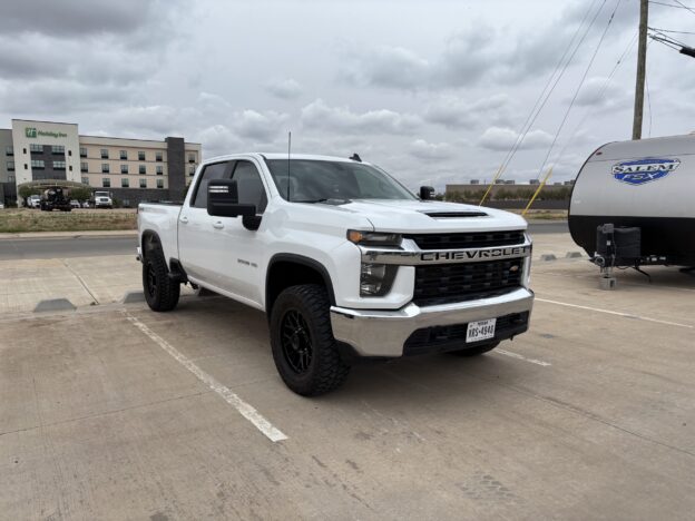 2021 Chevrolet Silverado 2500 HD $46,000 Make: Model: Mileage: VIN: Condition: Location: Description: Chevrolet Silverado 2500 HD 87,000 1GC1YNEY2MF209722 Great 2224 34th St. 2021 Chevrolet Silverado 2500 HD repo for sale