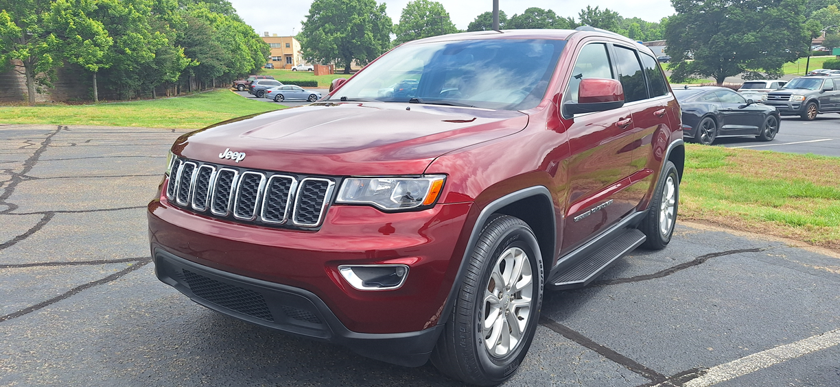 2021 Jeep Grand Cherokee Laredo 4WD
