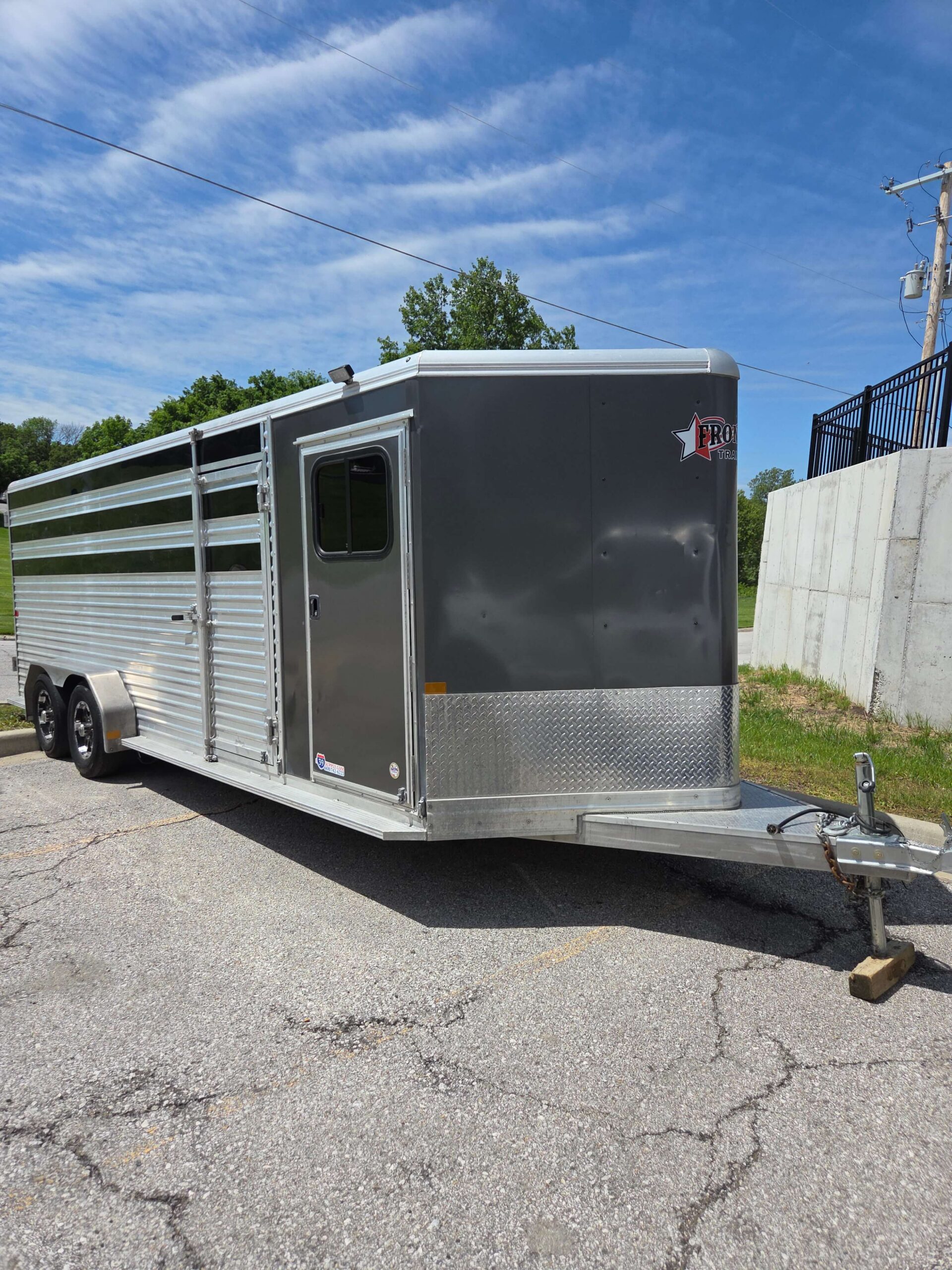 2022 Frontier Horse Trailer