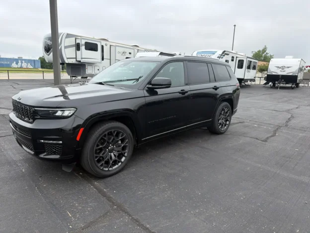 2023 Jeep Grand Cherokee L repo for sale