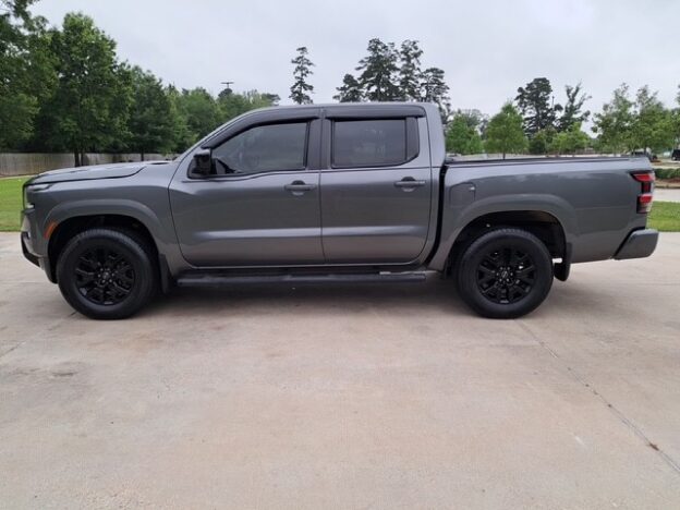 2023 Nissan Frontier SV repo for sale