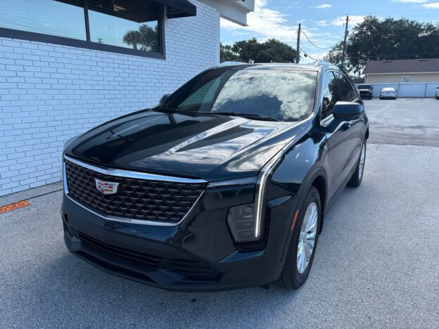 2024 Cadillac XT4 Luxury repo for sale
