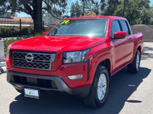 2024 Nissan Frontier Crew Cab SV repo for sale