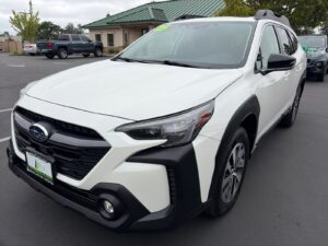 2025 Subaru Outback Premium repo for sale