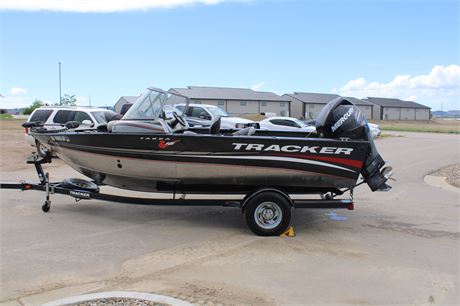 2013 TRACKER