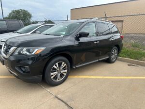 2019 Nissan Pathfinder 4x4 SL repo for sale