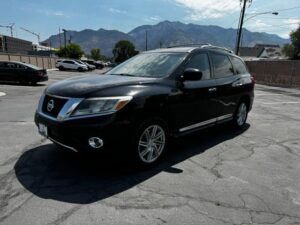 2013 Nissan Pathfinder Platinum repo for sale