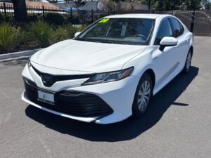 2020 Toyota Camry Hybrid LE repo for sale