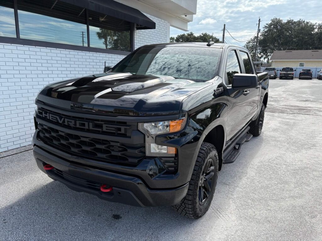 2023 Chevrolet Silverado 1500 Custom