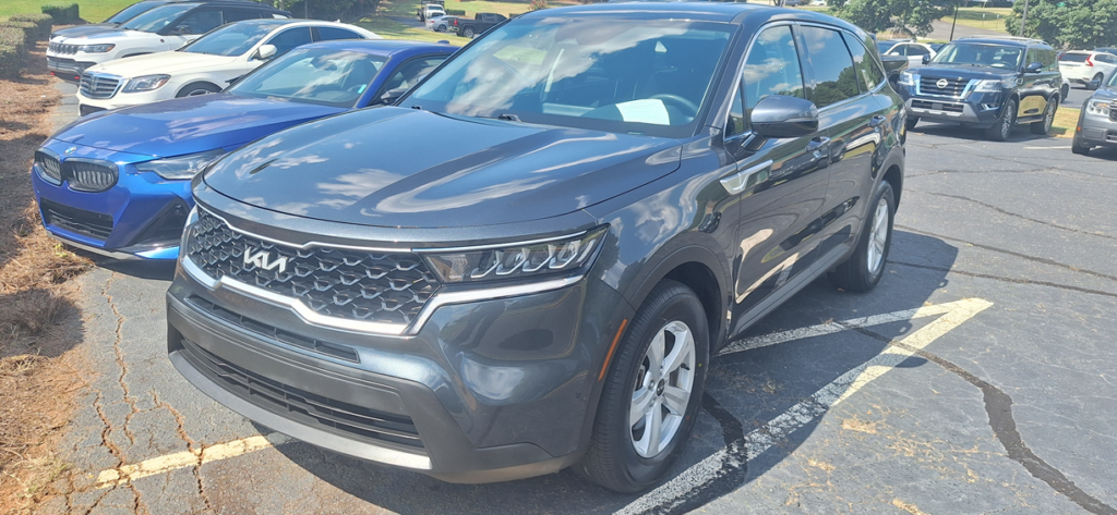 2023 Kia Sorento LX