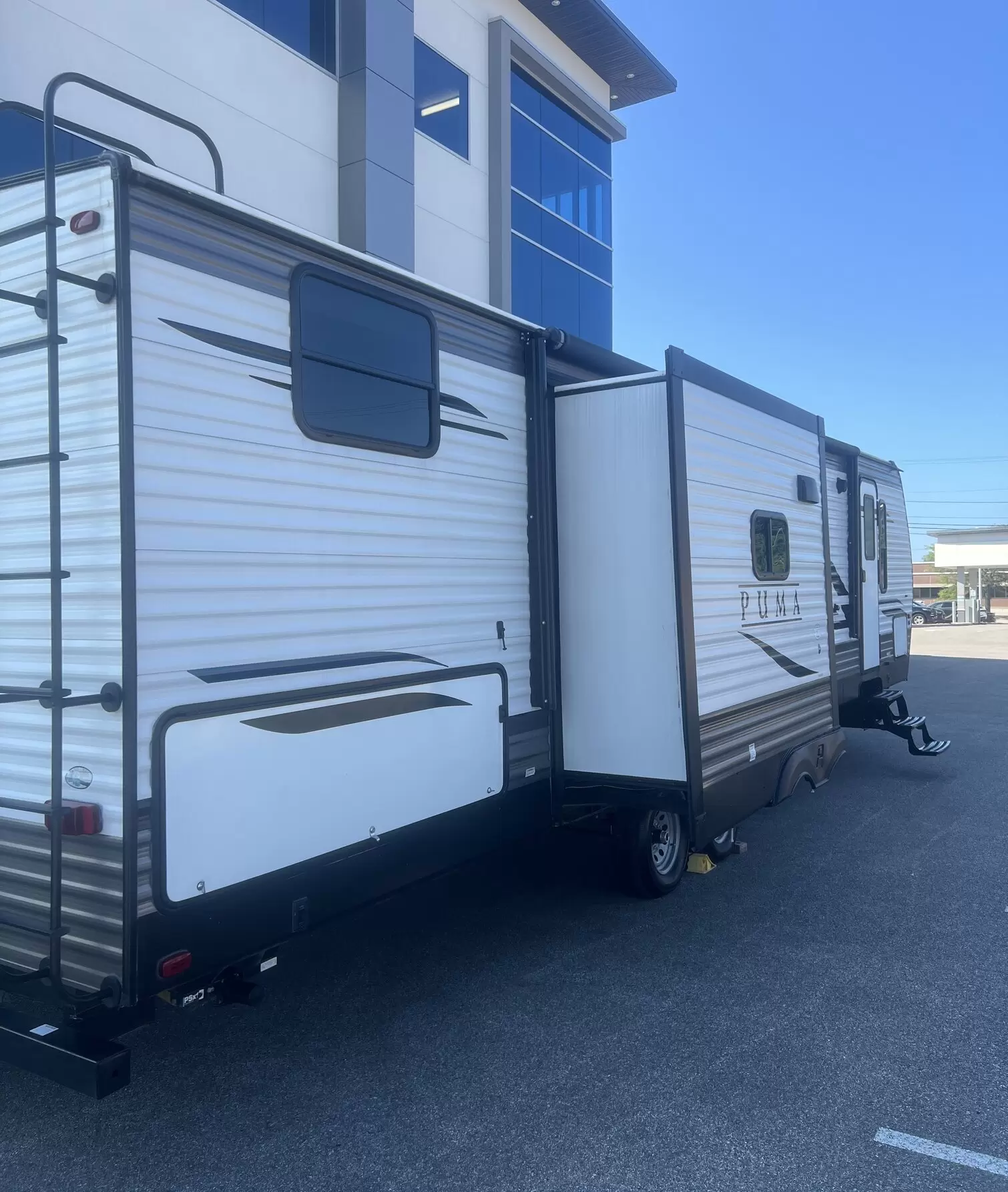 2020 PALOMINO BY FOREST RIVER PUMA SERIES TRAVEL TRAILER