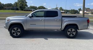 2020 Toyota Tacoma SR5 repo for sale