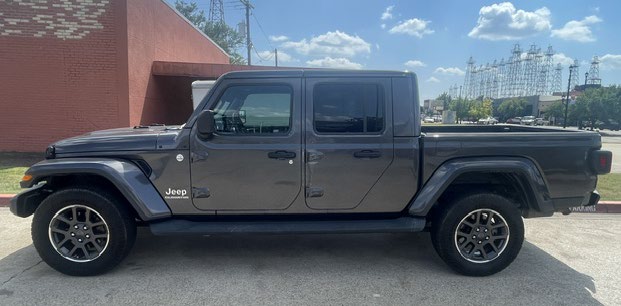 2021 Jeep Gladiator Overland