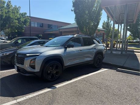 2025 Chevrolet Equinox LT Sport Utility 4D