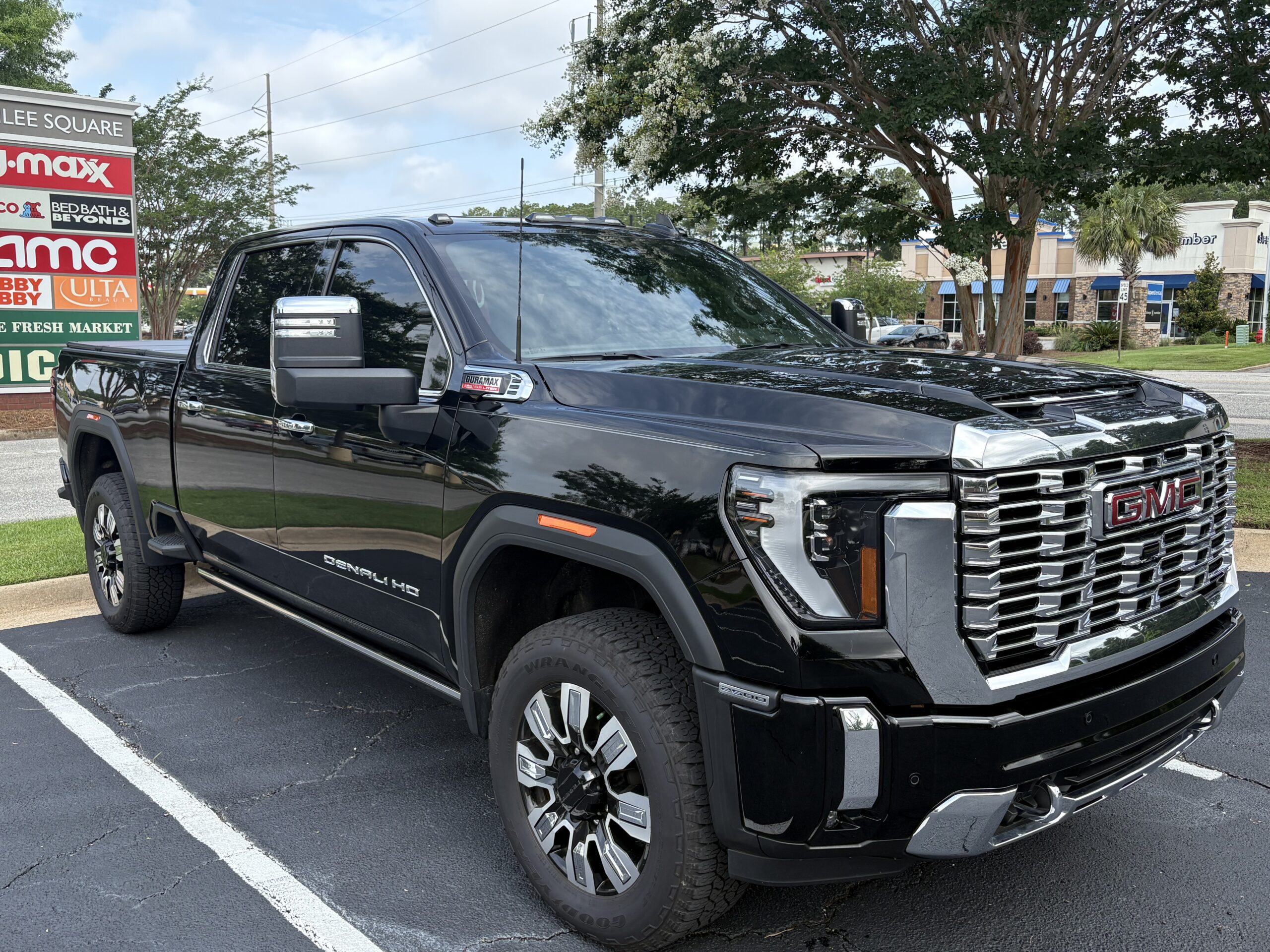 2025 GMC Sierra 2500 HD Crew Cab Denali