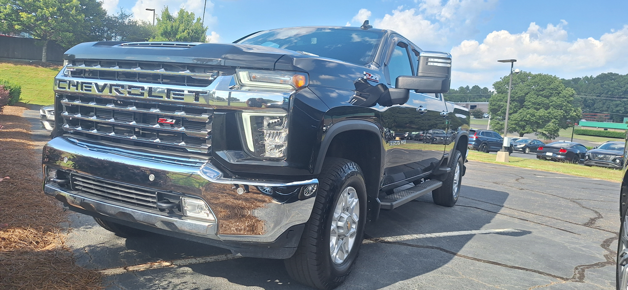 2022 Chevrolet Silverado 3500 Crew Cab LTZ 4WD SRW