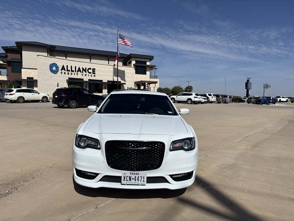 2023 CHRYSLER 300