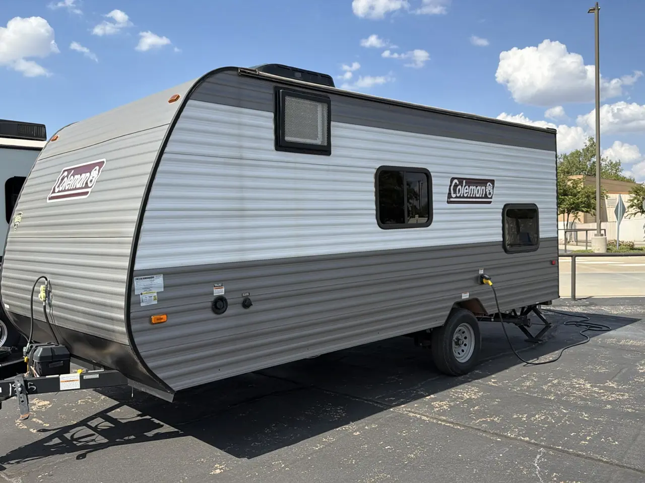 2023 Coleman 17 B