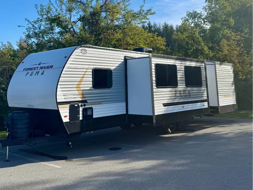 2025 33′ Forest River Puma Camper