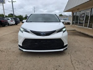2022 Toyota Sienna LE repo for sale