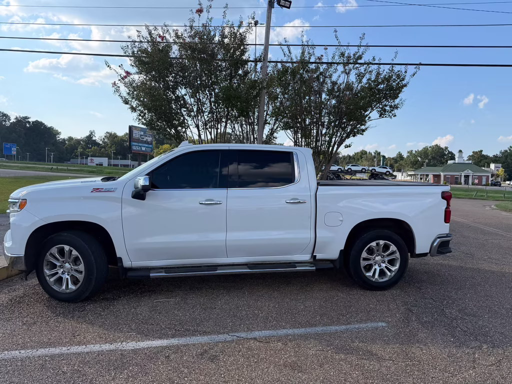 2023 Chevrolet Silverado