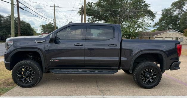 2023 GMC 1500 Sierra AT4